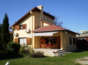 Отель Villa Bini Holiday home  Святой Константин И Елена 